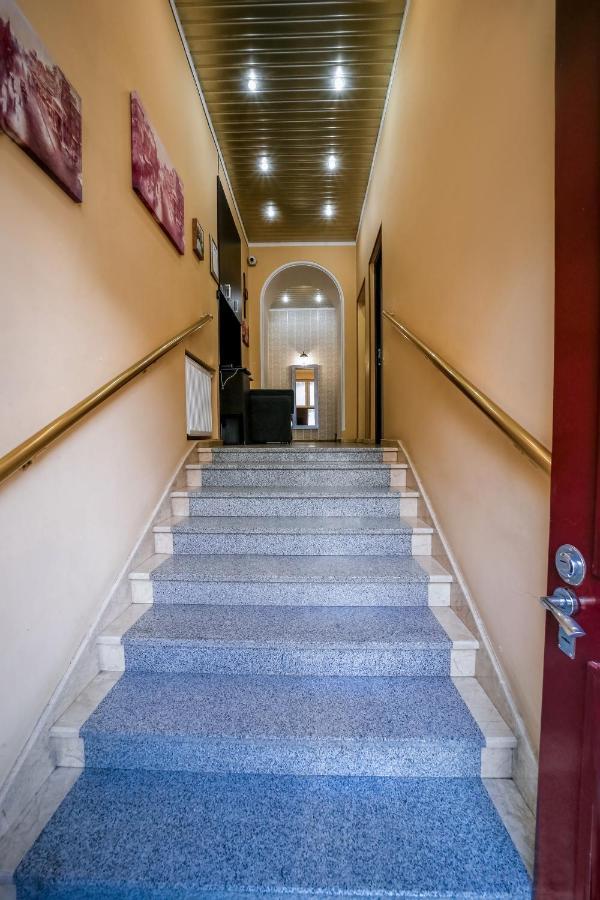 Hotel Guri Тбилиси Экстерьер фото